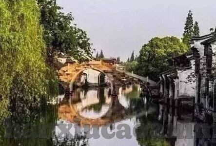 亚洲av高潮喷水久久天堂麻豆-亚洲多样性，探索AV文化在久久天堂麻豆中的独特表现